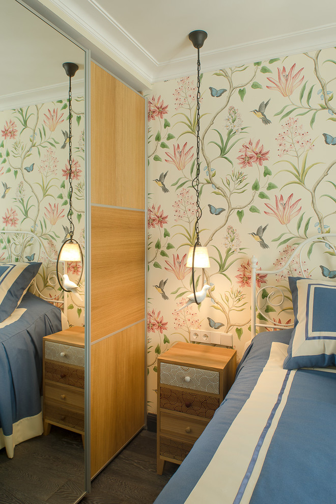 Scandinavian master bedroom in Saint Petersburg with multi-coloured walls.
