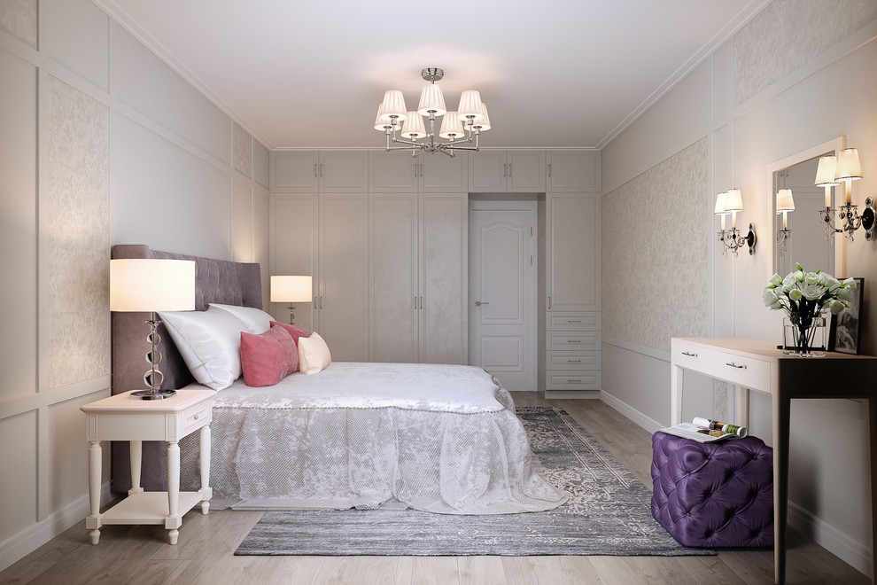 На фото: хозяйская спальня среднего размера в стиле неоклассика (современная классика) с серыми стенами, светлым паркетным полом и серым полом без камина