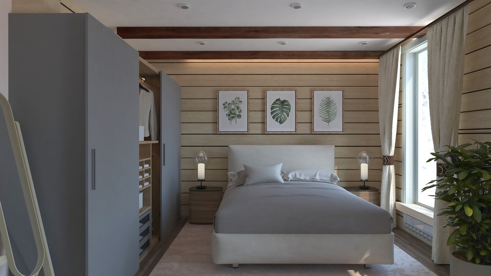 Свежая идея для дизайна: хозяйская спальня среднего размера в скандинавском стиле с бежевыми стенами, полом из ламината, коричневым полом, балками на потолке и деревянными стенами без камина - отличное фото интерьера