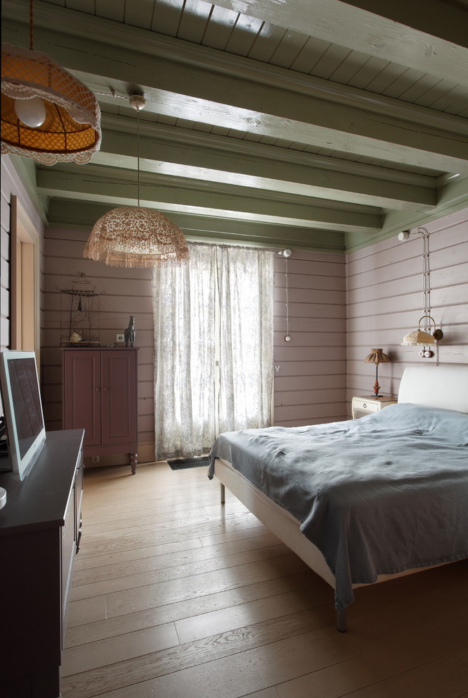 Inspiration for a cottage bedroom remodel in Moscow
