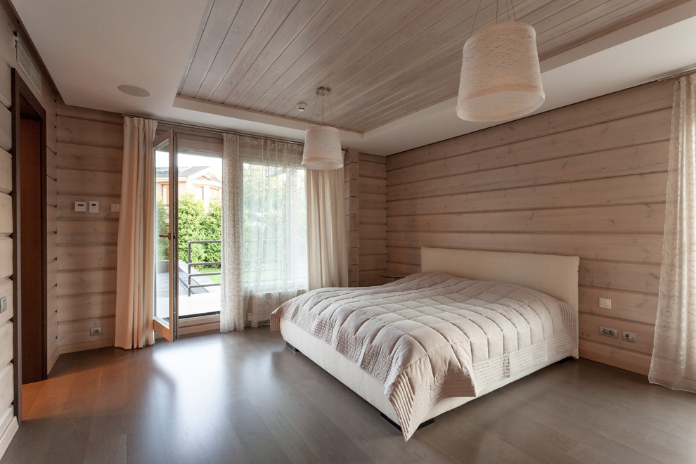 This is an example of a rural bedroom in Saint Petersburg.