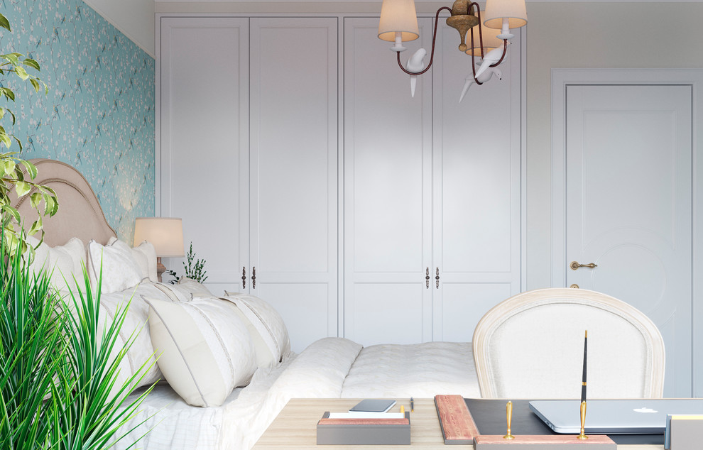 На фото: хозяйская спальня среднего размера в стиле неоклассика (современная классика) с синими стенами, полом из ламината и бежевым полом с