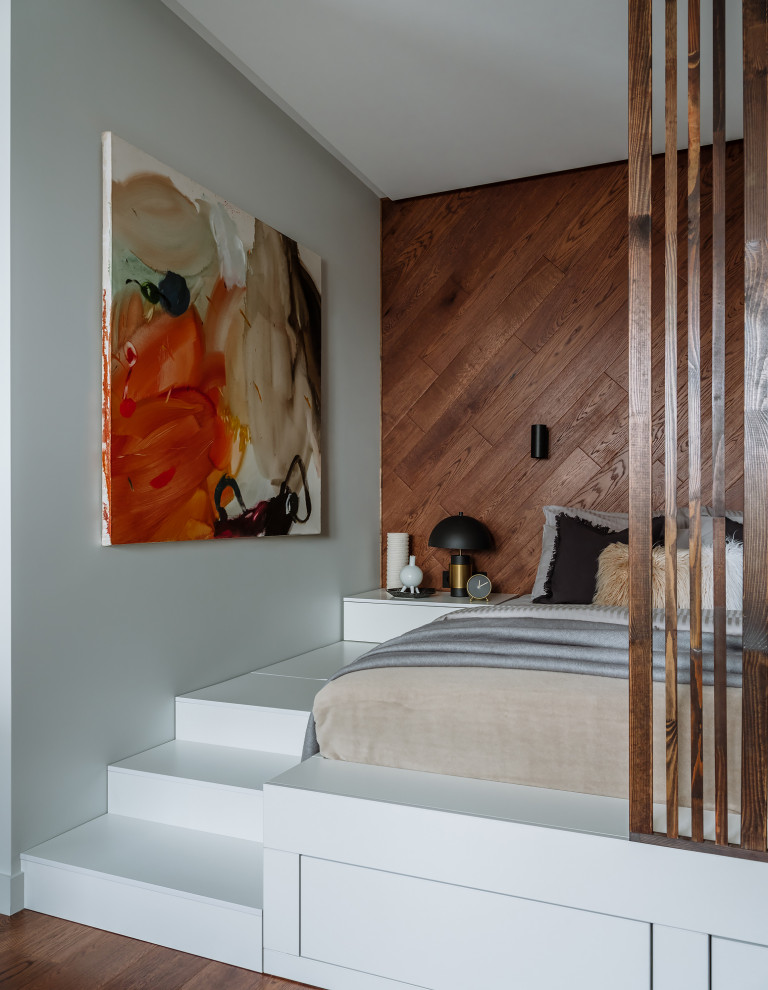 Inspiration for a contemporary bedroom remodel in Moscow
