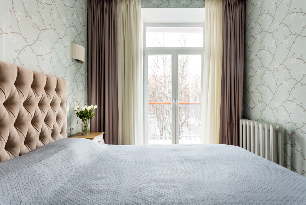 Inspiration for a small transitional bedroom remodel in Moscow
