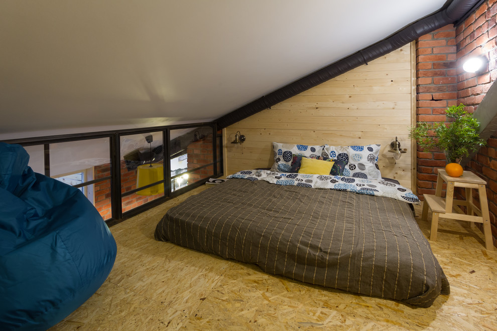 Свежая идея для дизайна: спальня на антресоли в стиле лофт - отличное фото интерьера