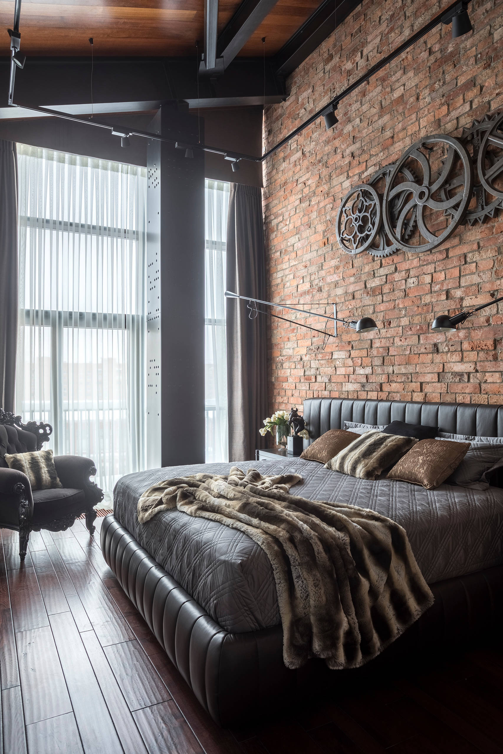 Modern Industrial Chic Bedroom for Large Space