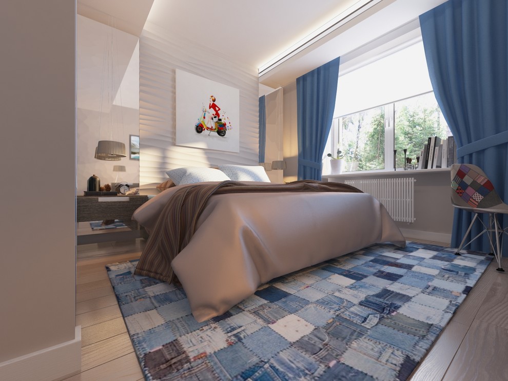 Источник вдохновения для домашнего уюта: маленькая хозяйская спальня в современном стиле с серыми стенами, полом из ламината и бежевым полом без камина для на участке и в саду