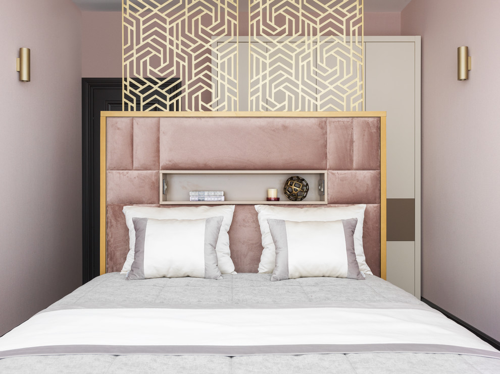 Ejemplo de dormitorio principal contemporáneo sin chimenea con paredes rosas