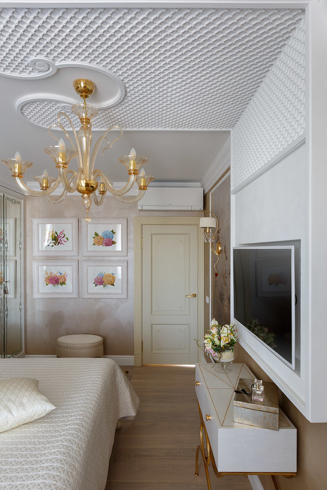 Пример оригинального дизайна: спальня среднего размера в стиле неоклассика (современная классика)