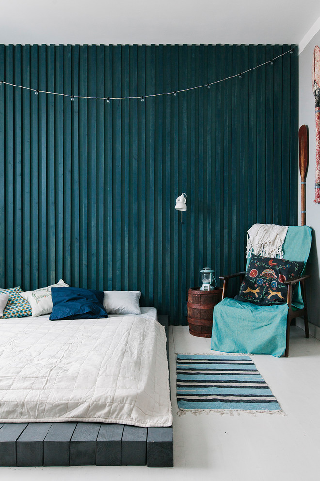 Свежая идея для дизайна: спальня в современном стиле с матрасом на полу - отличное фото интерьера