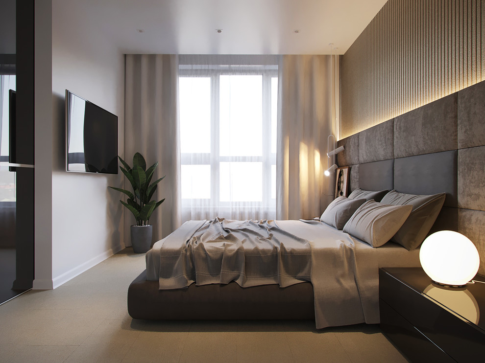 Свежая идея для дизайна: хозяйская спальня среднего размера в современном стиле с бежевыми стенами, пробковым полом и серым полом - отличное фото интерьера
