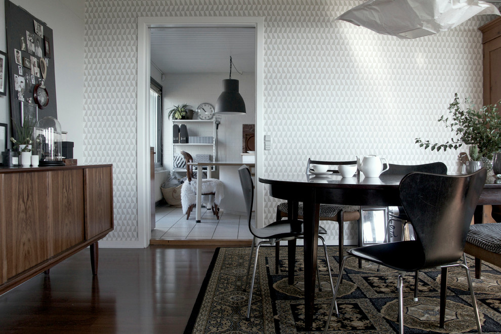 Design ideas for a scandinavian dining room in Esbjerg.