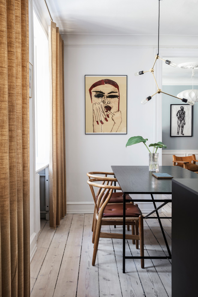 Dining room - scandinavian dining room idea in Copenhagen