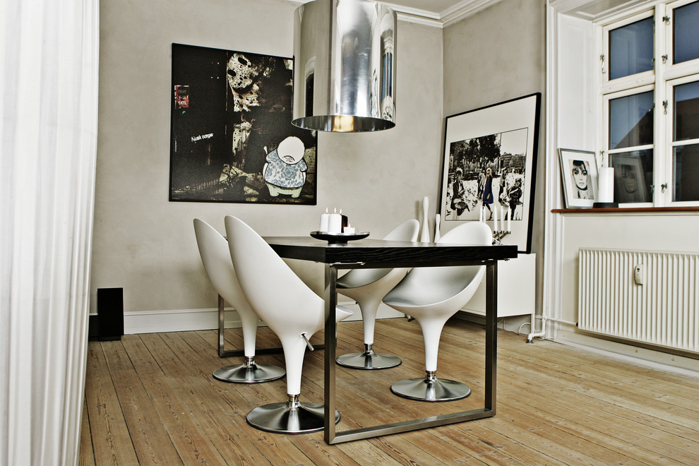 Design ideas for a scandinavian dining room in Copenhagen.