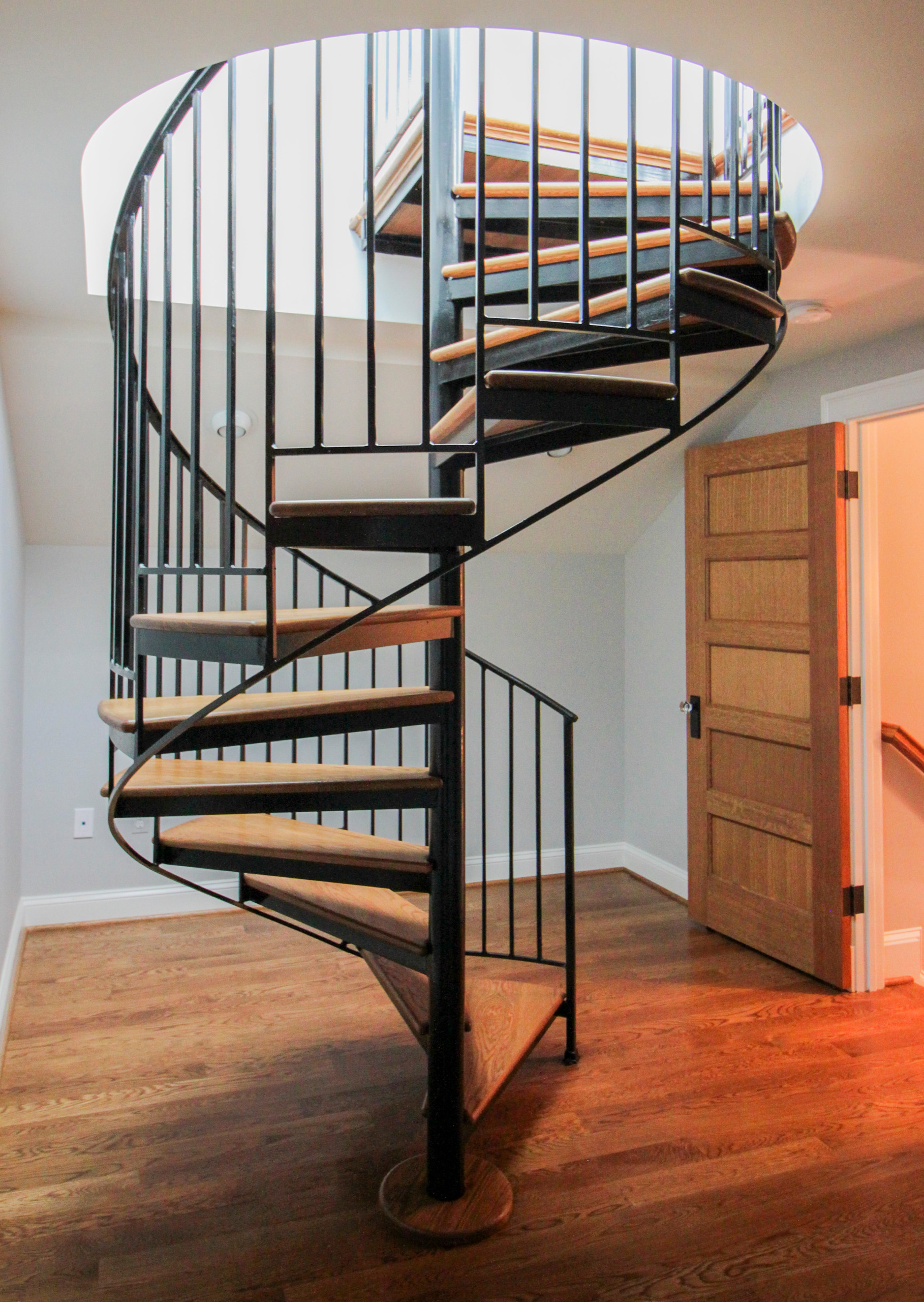 Spiral Staircases - Metal, Wooden, Floating & More