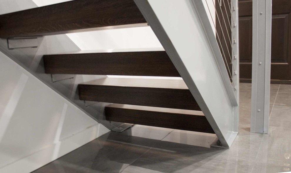Gerade, Große Moderne Holztreppe mit Mix-Geländer in Washington, D.C.