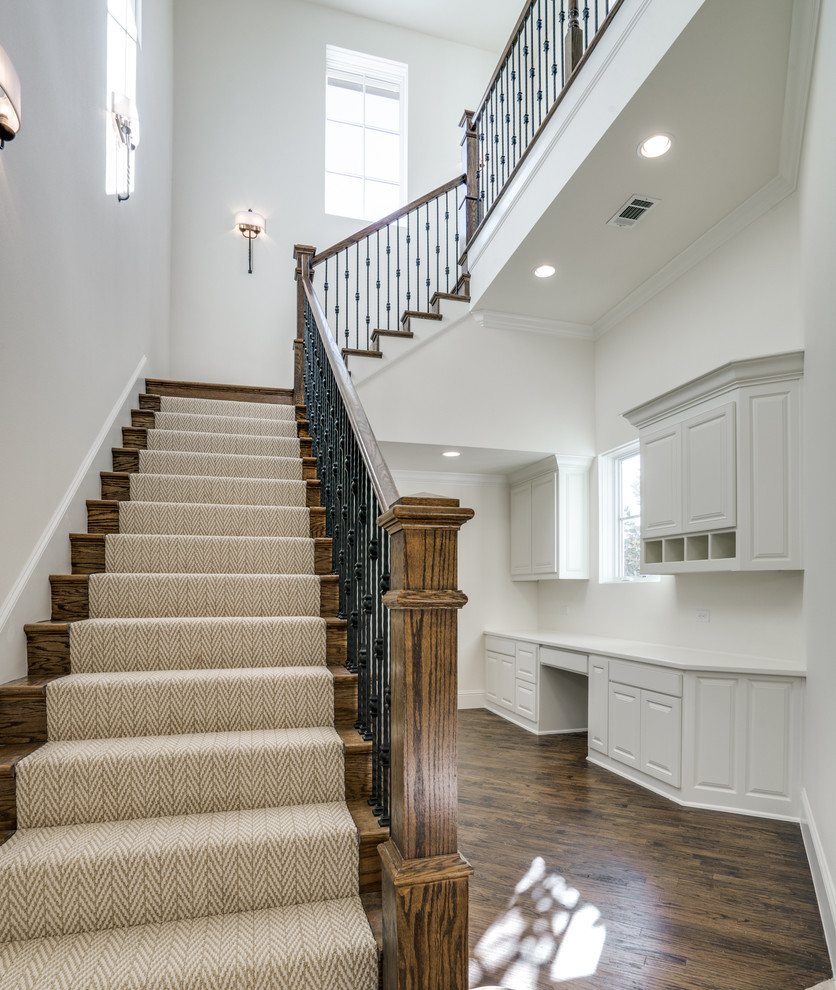 6725 Winged Foot Court Escalera Dallas de Bannister Custom Homes