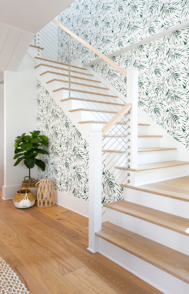 Источник вдохновения для домашнего уюта: лестница в морском стиле