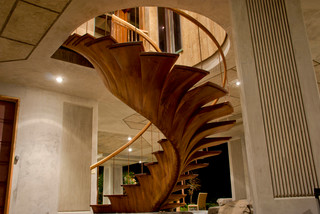 Лестница в доме на второй этаж — основные виды (фото)