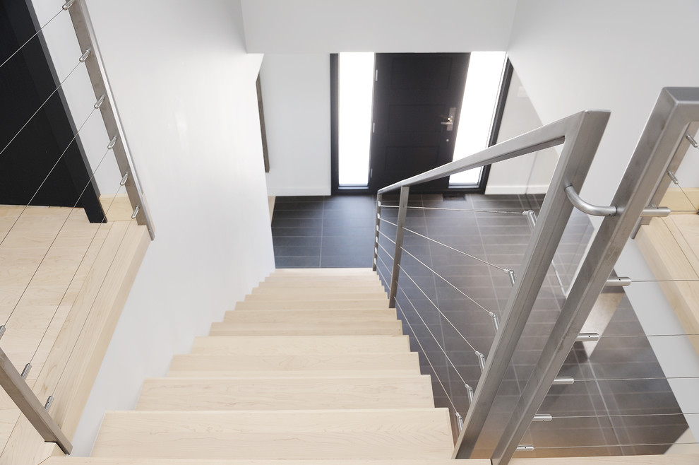 Inspiration for a contemporary staircase remodel in Montreal