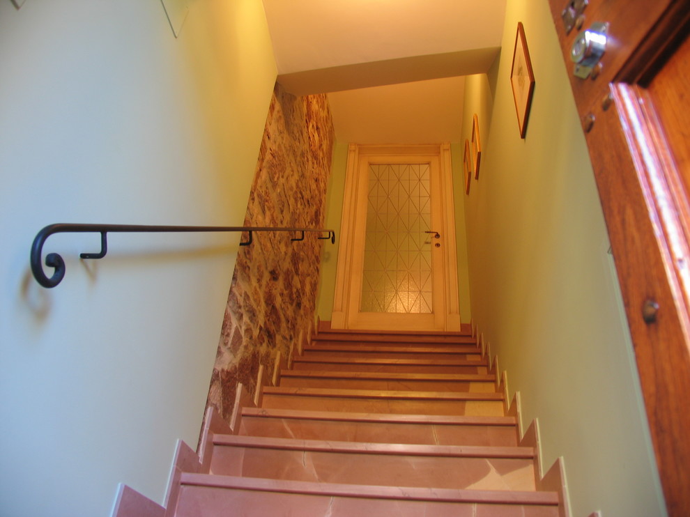 Источник вдохновения для домашнего уюта: маленькая лестница в классическом стиле для на участке и в саду