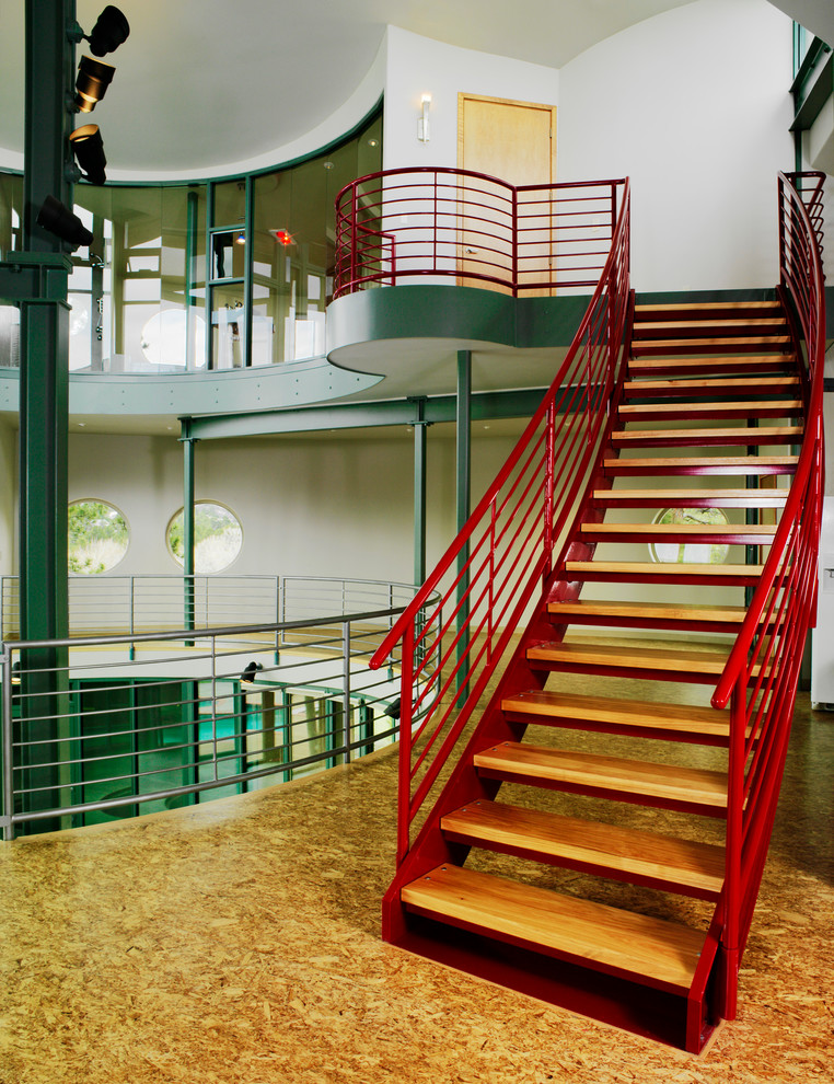 デンバーにあるコンテンポラリースタイルのおしゃれなオープン階段の写真