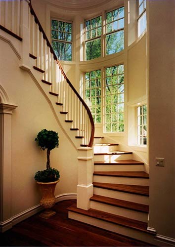 Design ideas for a traditional staircase in DC Metro.