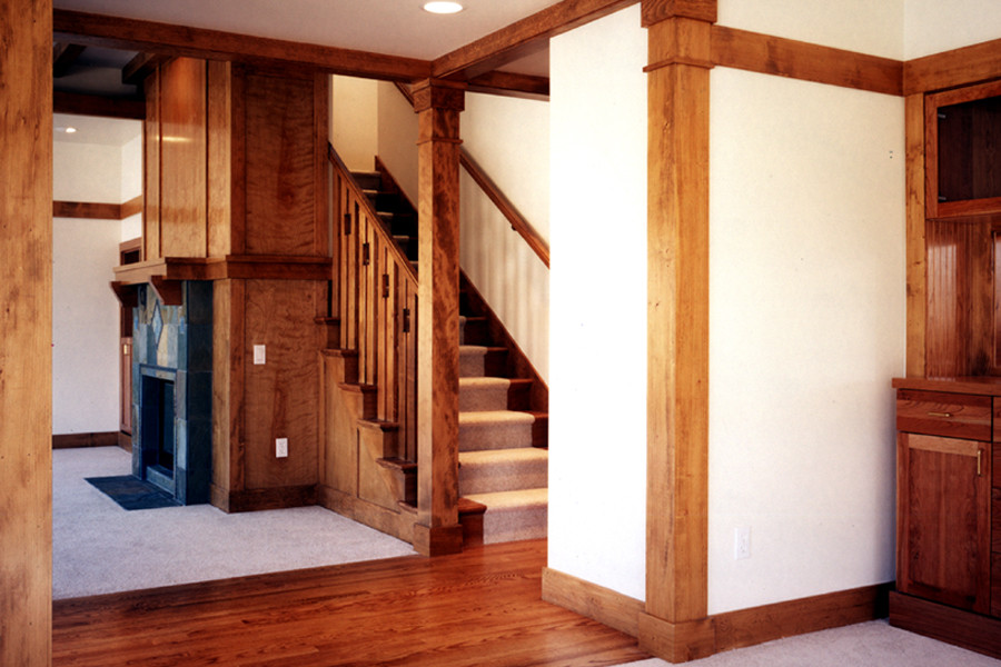 Design ideas for a classic staircase in Seattle.