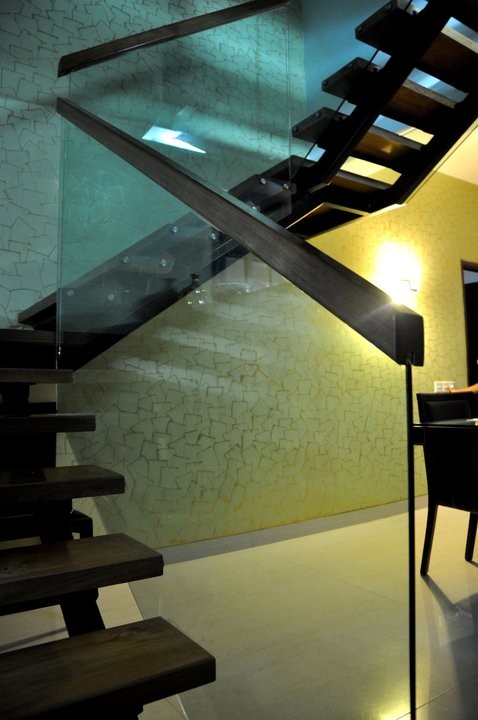 Example of an arts and crafts staircase design in Other