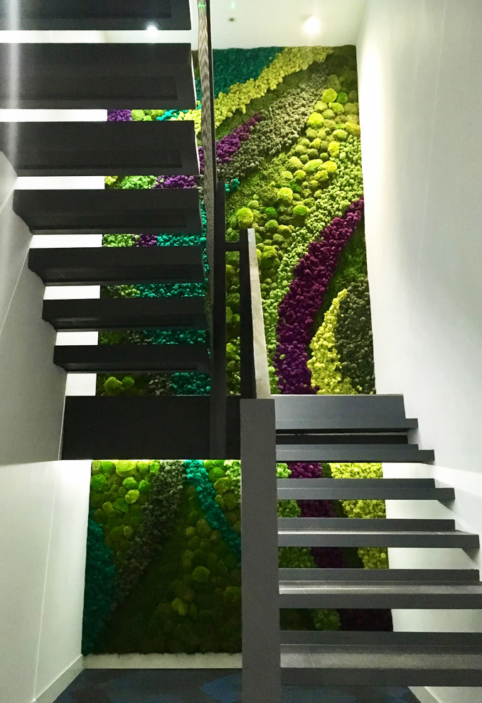 Moderne Treppe in Sussex