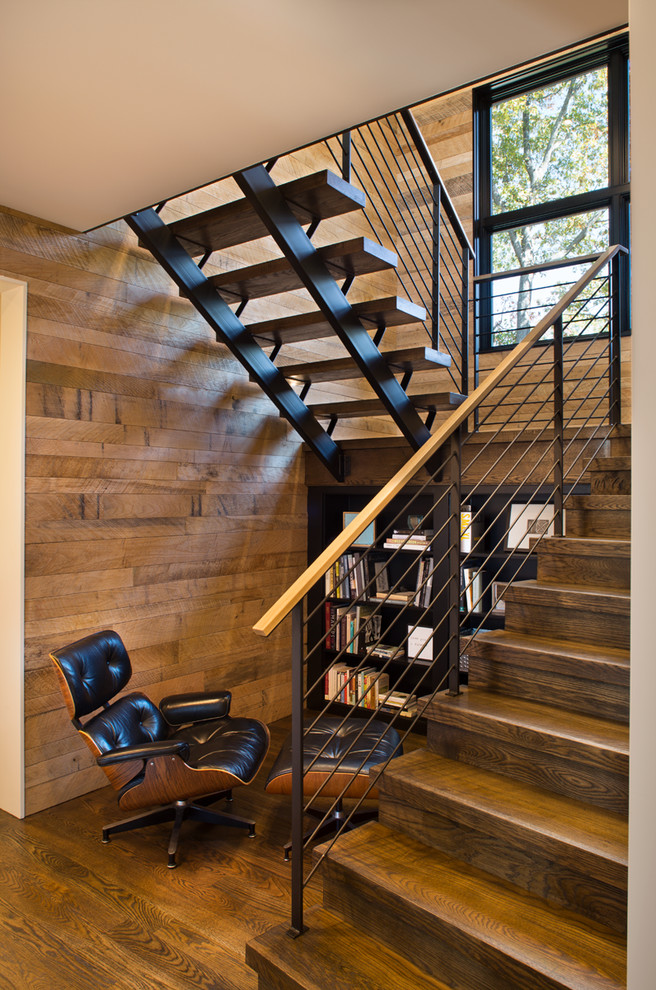 Réalisation d'un escalier champêtre en L de taille moyenne avec des marches en bois et des contremarches en bois.