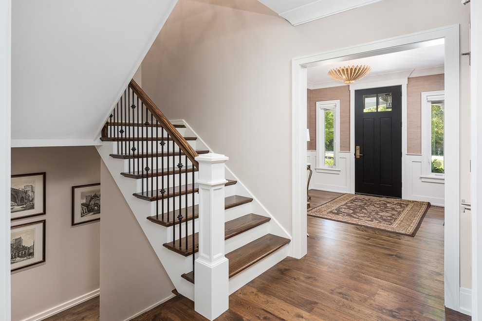 Staircase - craftsman staircase idea in Chicago
