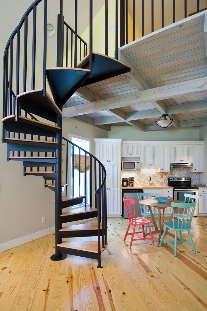 Staircase - mid-sized traditional spiral staircase idea in Little Rock