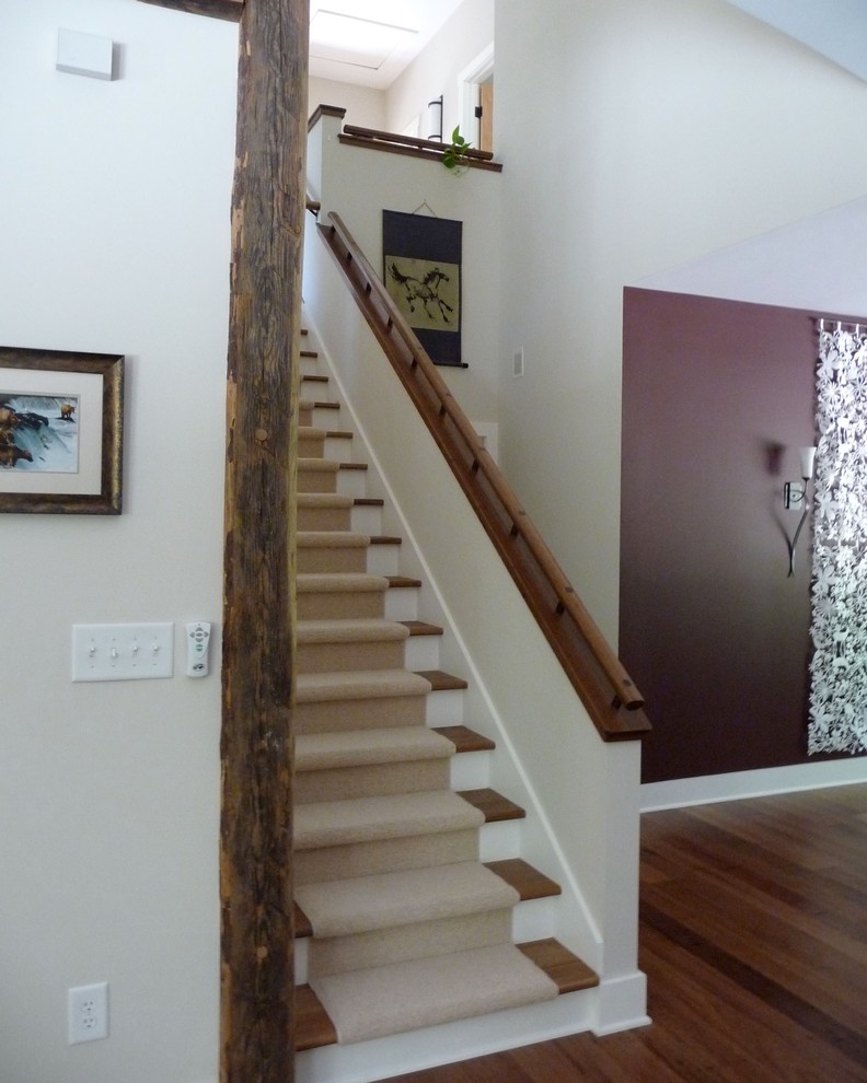 Design ideas for a traditional staircase in Raleigh.