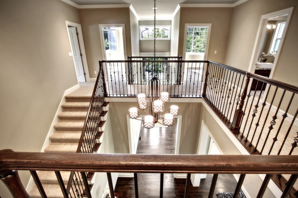 Bellevue Traditional Clásico Escalera Seattle de Gerry Homes