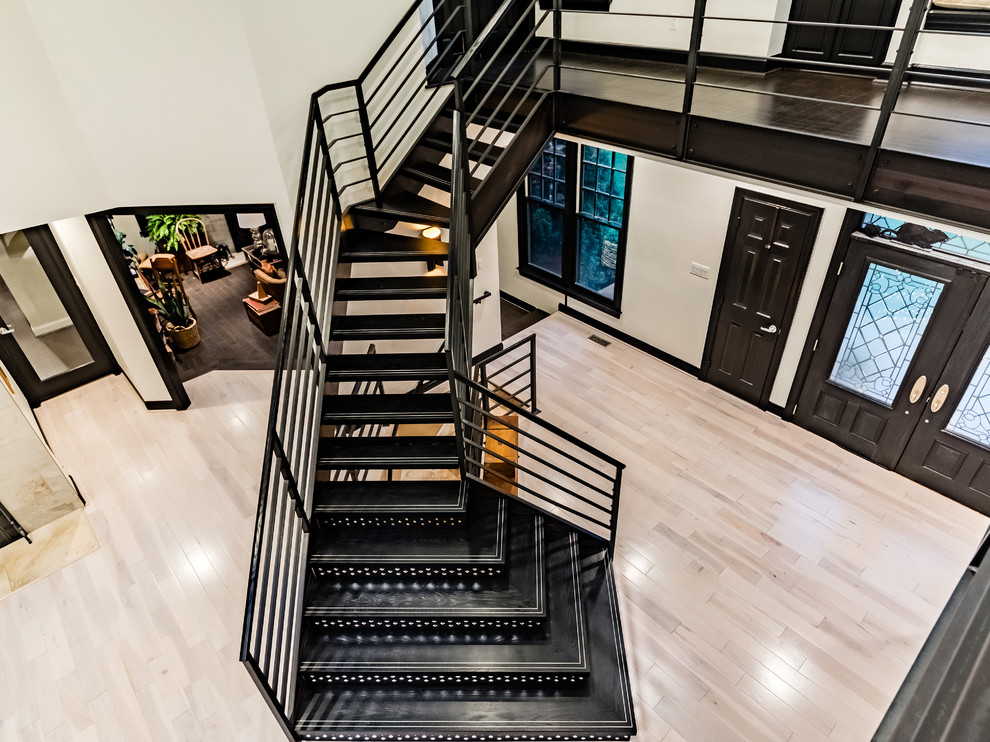 Schwebende, Mittelgroße Moderne Holztreppe mit offenen Setzstufen und Mix-Geländer in Washington, D.C.