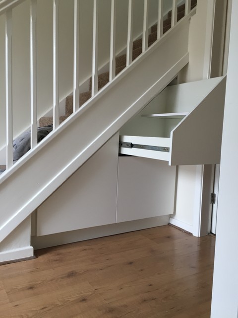 https://st.hzcdn.com/simgs/pictures/staircases/bespoke-under-stairs-storage-drawers-smith-and-chambers-bespoke-joinery-img~702196c306a7792d_4-4611-1-3b66bd9.jpg