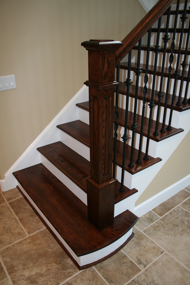 Inspiration for a classic staircase in Orlando.