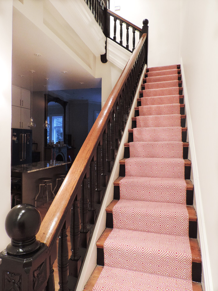 This is an example of a modern staircase in Baltimore.