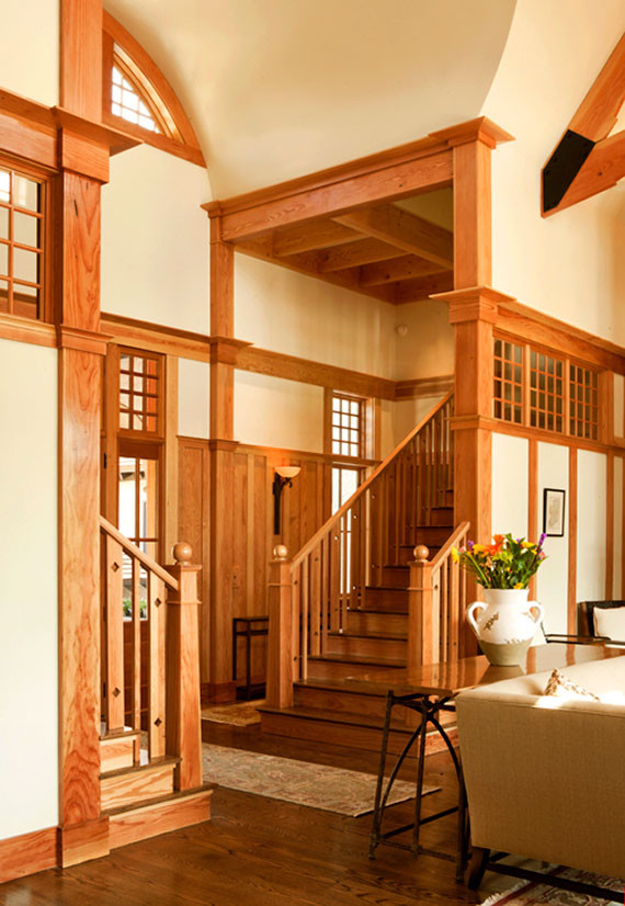 Staircase - traditional staircase idea in Charleston