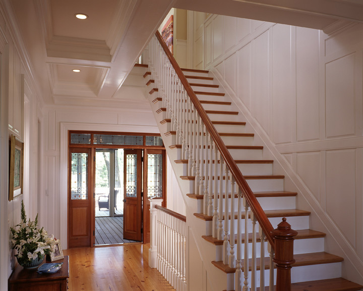 Staircase - traditional staircase idea in Charleston