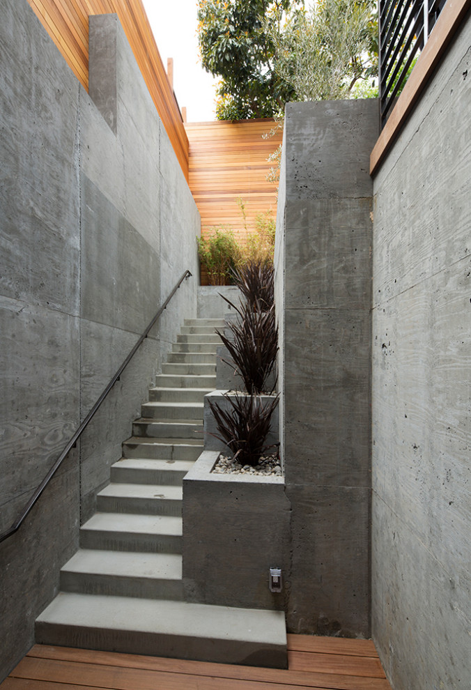 This is an example of a contemporary staircase in San Francisco.