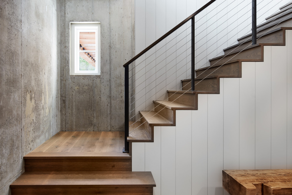 Стильный дизайн: лестница в морском стиле - последний тренд
