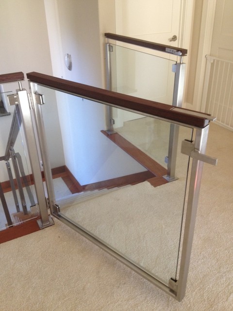 baby gate for glass stairs