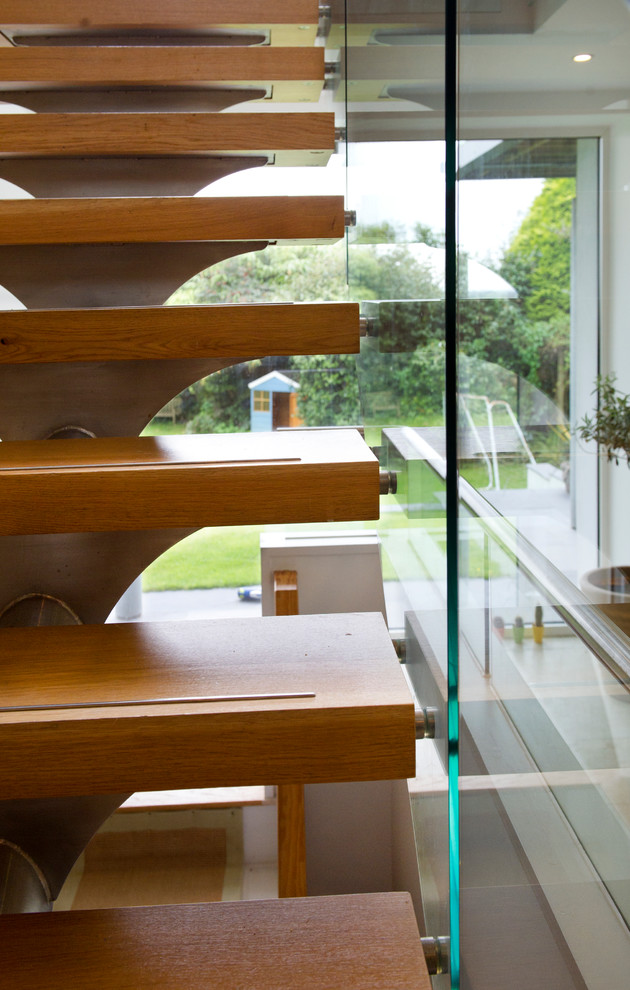 Moderne Treppe in Cornwall
