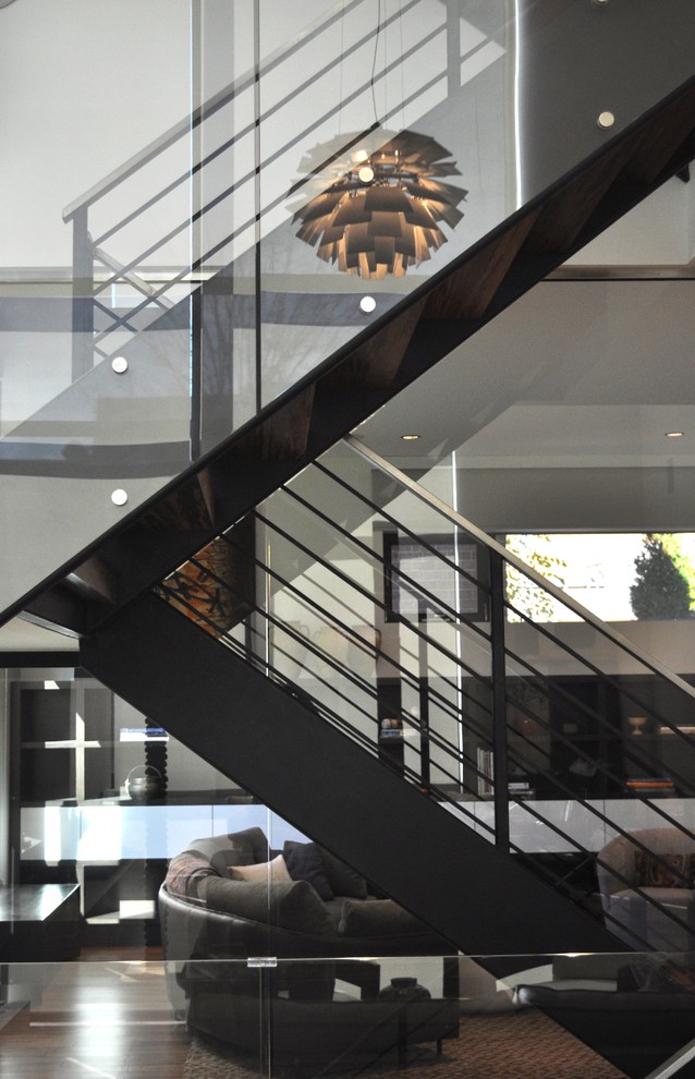 Contemporary u-shaped staircase in Chicago.