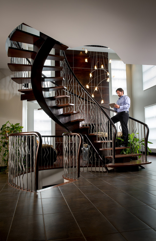 Staircase - contemporary staircase idea in Montreal