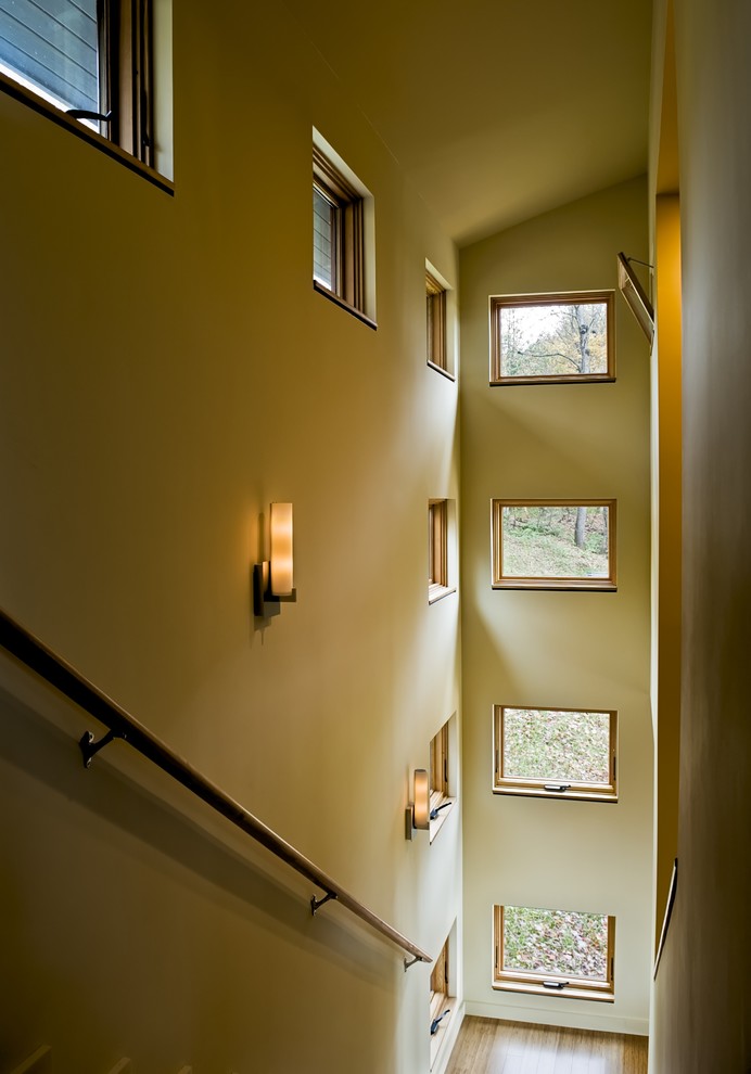Design ideas for a contemporary staircase in Burlington.