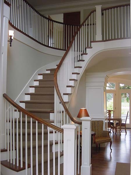Cette photo montre un escalier craftsman.