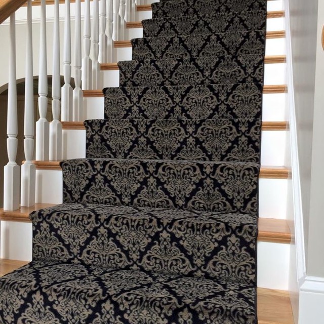 Custom Stair Job Classique Chic Escalier Boston par Harry's